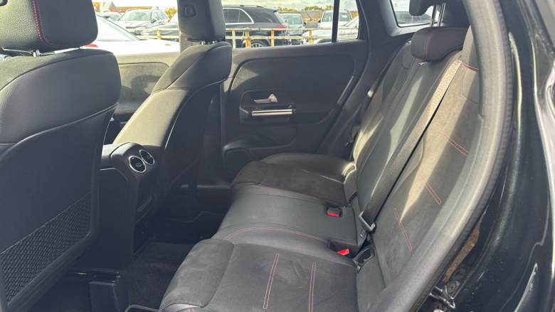 Mercedes-Benz GLA 220d 4Matic AMG Line 5dr Auto Diesel Hatchback